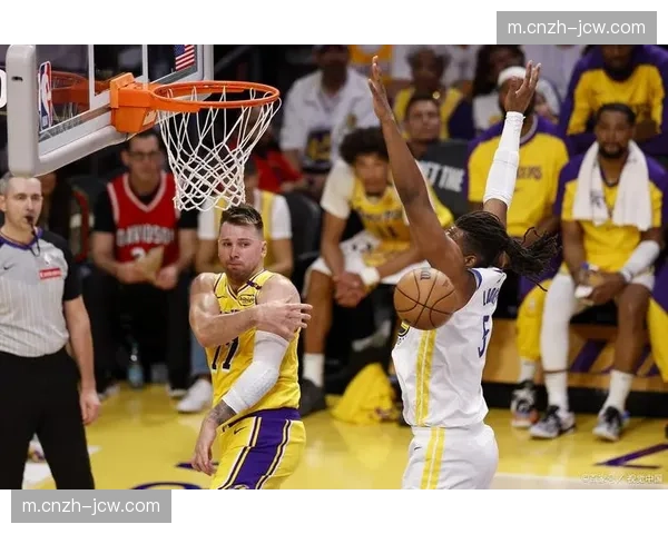 勇士替补席乏力，需要通过附加赛才能进入季后赛